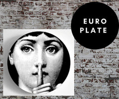 10 inch EU Wall Plate Decorative - Winking