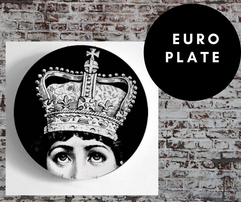 12 inch EU Wall Plate Decorative - Two Hands